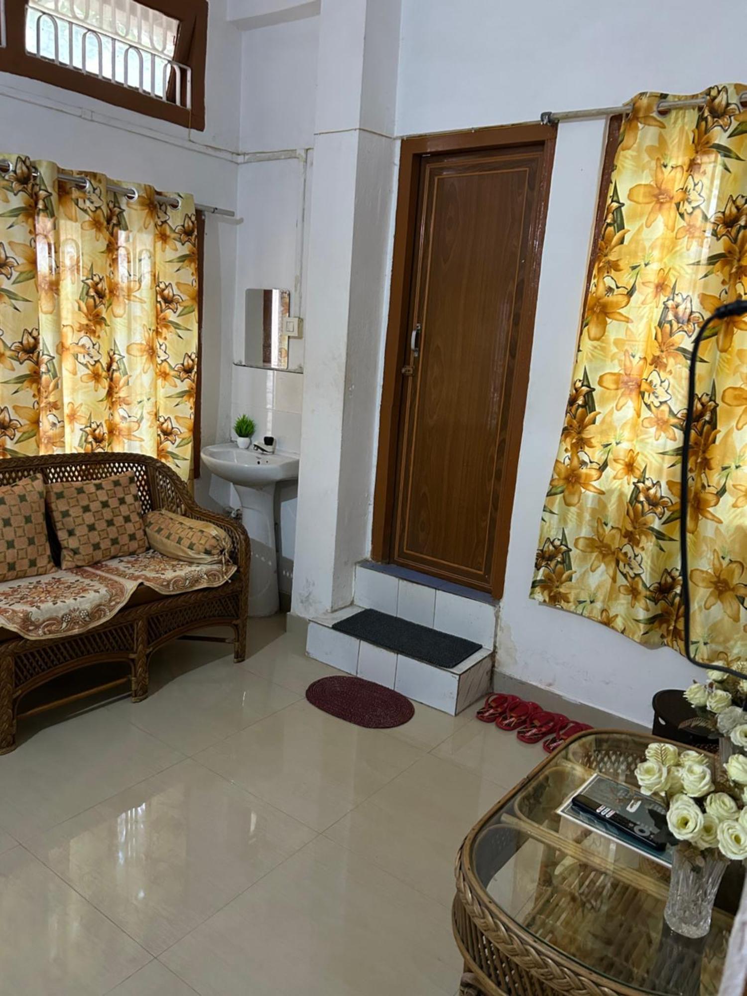 Adelyn'S Homestay Guwahati Exterior foto